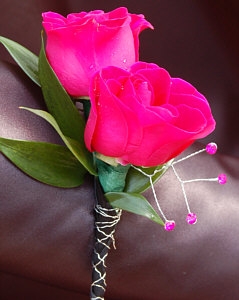 Hot Pink Sweetheart Rose Boutonniere - Ht Pink